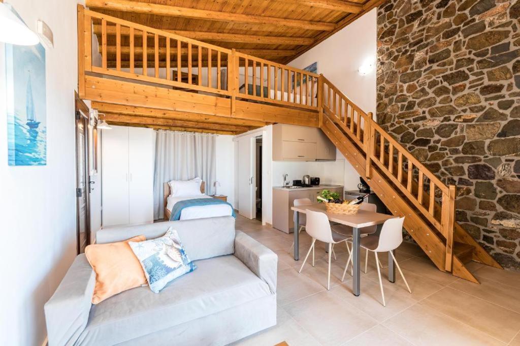 Enastron Apartments 锡蒂亚 外观 照片